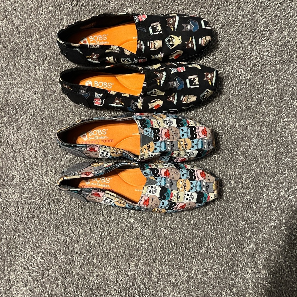 Skechers  Cat Print Slippers - Black and Multi